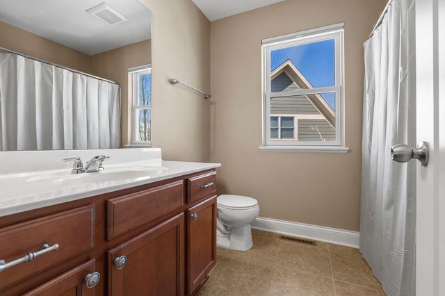 982 Inspiration Parkway N, Bayport, MN 55003