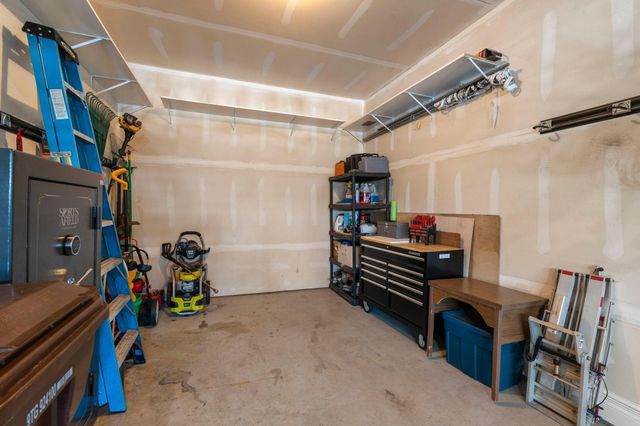 982 Inspiration Parkway N, Bayport, MN 55003