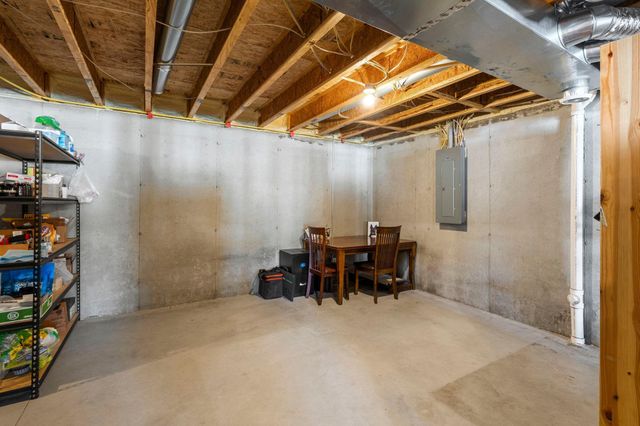 982 Inspiration Parkway N, Bayport, MN 55003