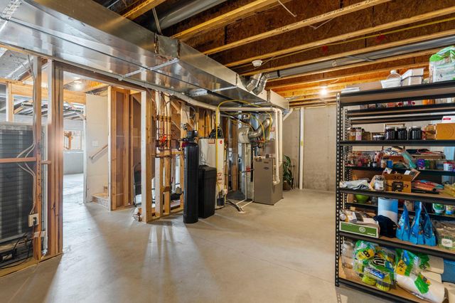 982 Inspiration Parkway N, Bayport, MN 55003