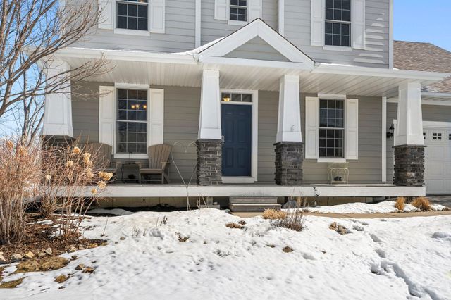 982 Inspiration Parkway N, Bayport, MN 55003