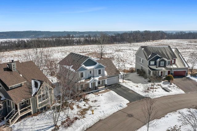 982 Inspiration Parkway N, Bayport, MN 55003