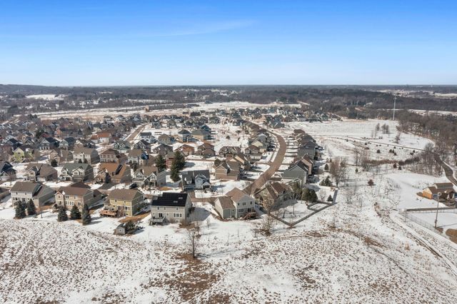 982 Inspiration Parkway N, Bayport, MN 55003