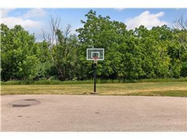 982 Inspiration Parkway N, Bayport, MN 55003