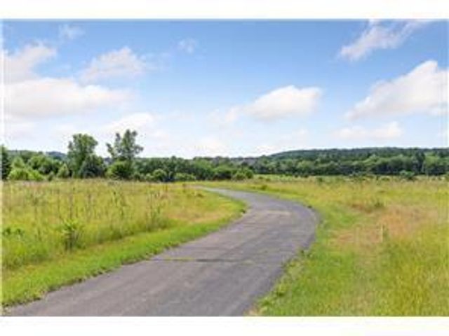 982 Inspiration Parkway N, Bayport, MN 55003