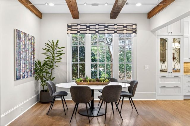 11 Leighton Court, Sandy Springs, GA 30327