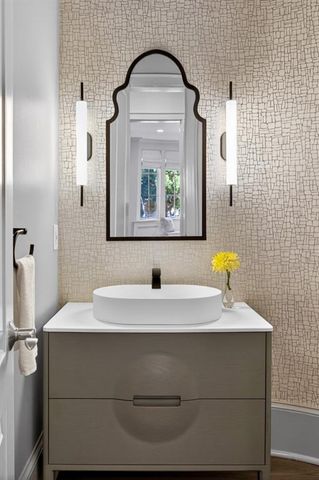 11 Leighton Court, Sandy Springs, GA 30327