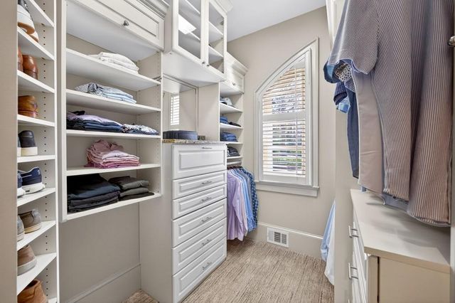 11 Leighton Court, Sandy Springs, GA 30327