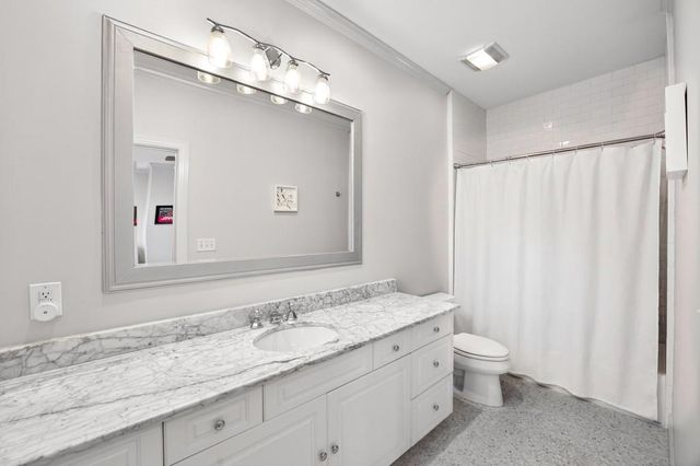 11 Leighton Court, Sandy Springs, GA 30327