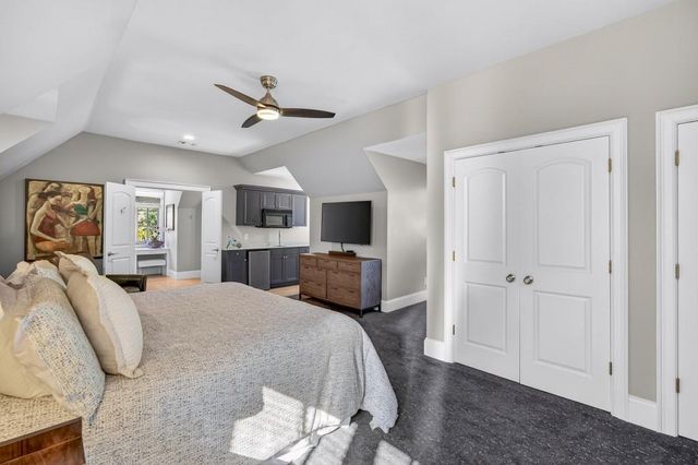 11 Leighton Court, Sandy Springs, GA 30327