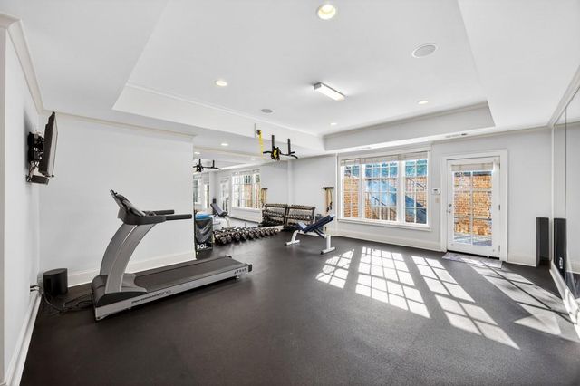 11 Leighton Court, Sandy Springs, GA 30327