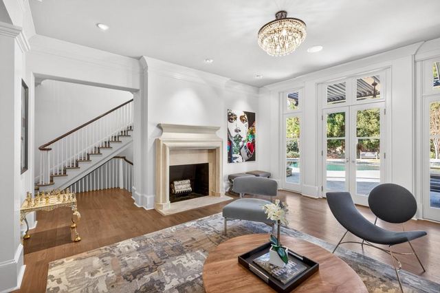 11 Leighton Court, Sandy Springs, GA 30327