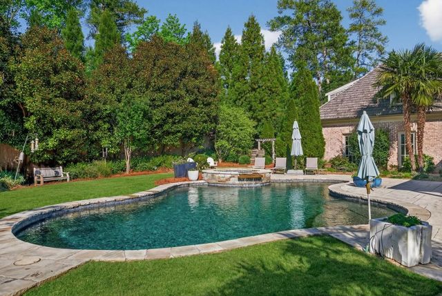 11 Leighton Court, Sandy Springs, GA 30327