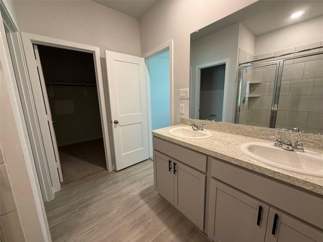 331 Century Farm Drive, Crosby, TX 77532