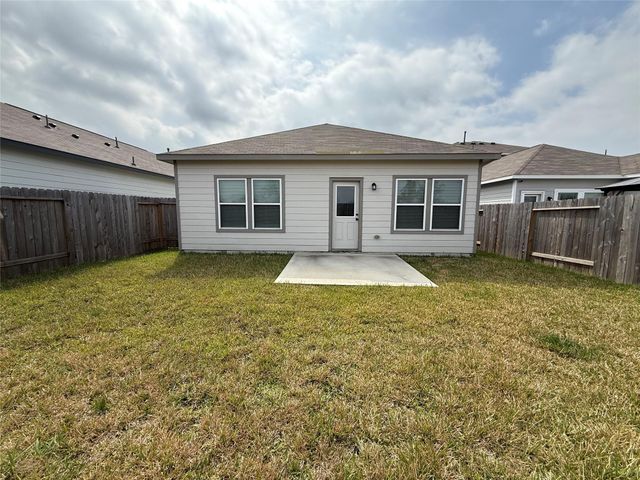 331 Century Farm Drive, Crosby, TX 77532