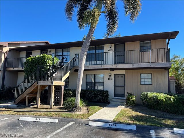 5270 Treetops DR J201, Naples, FL 34113