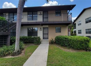 5270 Treetops DR J201, Naples, FL 34113