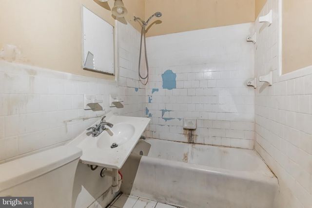 133 LONGFELLOW ST NW, Washington, DC 20011