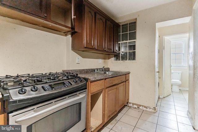 133 LONGFELLOW ST NW, Washington, DC 20011