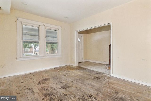 133 LONGFELLOW ST NW, Washington, DC 20011