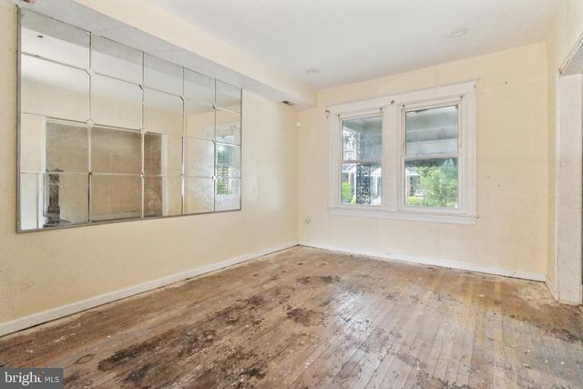 133 LONGFELLOW ST NW, Washington, DC 20011