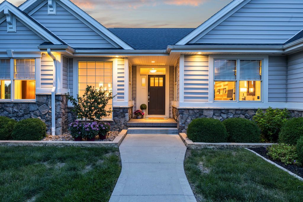 775 SE Southbranch Drive, Waukee, IA 50263
