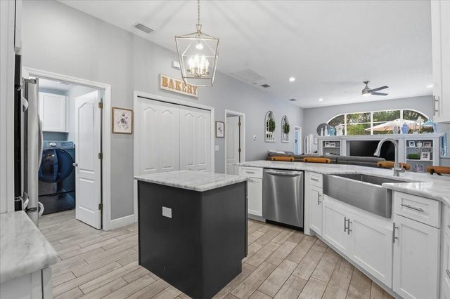 1007 SPLIT SILK STREET, Valrico, FL 33594