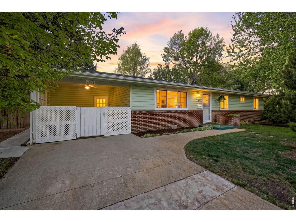 1413 Sharpe Pl, Longmont, CO 80501