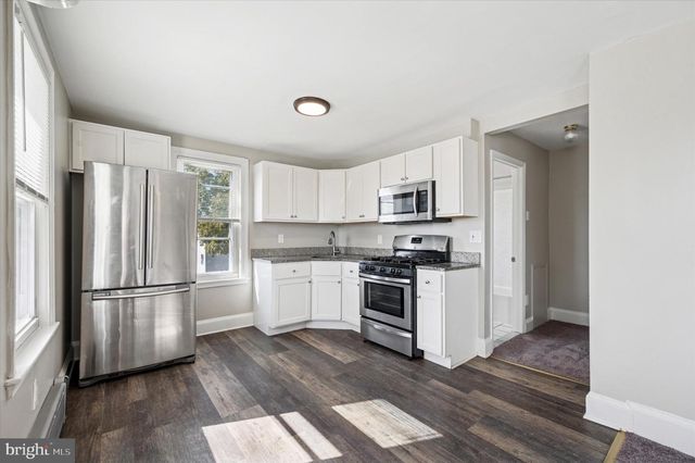 305 PRINTZ AVE #2, Essington, PA 19029
