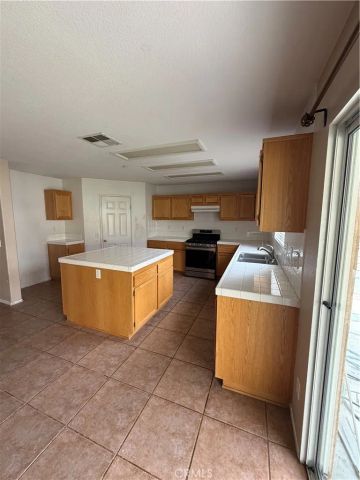 7262 Magnolia, Fontana, CA 92336