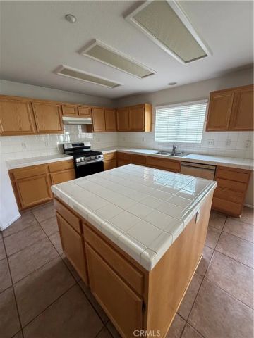 7262 Magnolia, Fontana, CA 92336