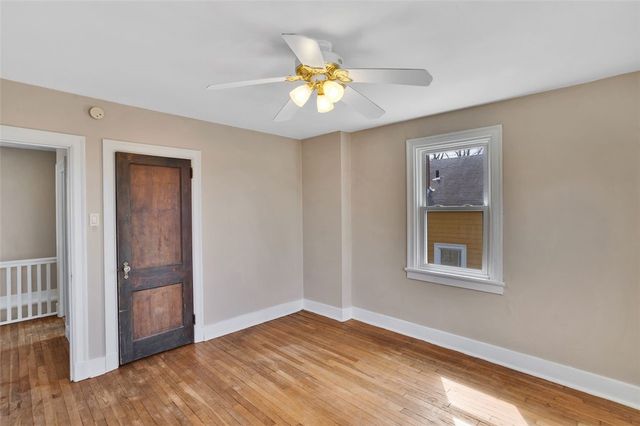 180 Richbarn Rd, Brighton Heights, PA 15212