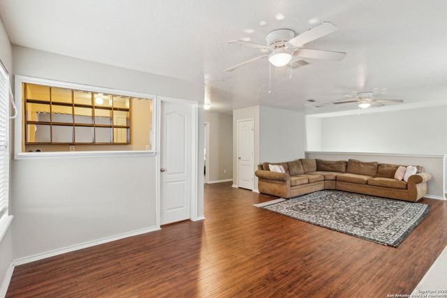 141 GATEWOOD FLS, Cibolo, TX 78108