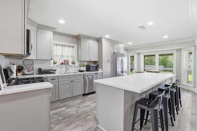 106 Desiles Drive, Houma, LA 70363