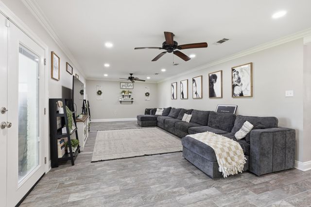 106 Desiles Drive, Houma, LA 70363