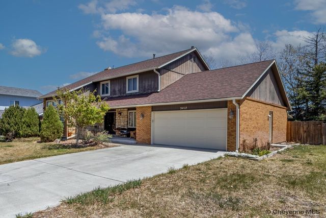 5417 GATEWAY DR, Cheyenne, WY 82009