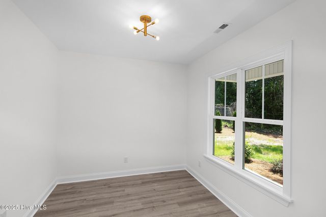 357 Mccabe Road, Morehead City, NC 28557