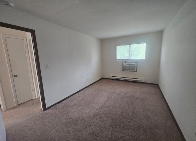 1537 Norway Lane 3A, Palatine, IL 60074