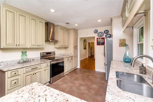363 Gulfwood Drive, Mobile, AL 36608