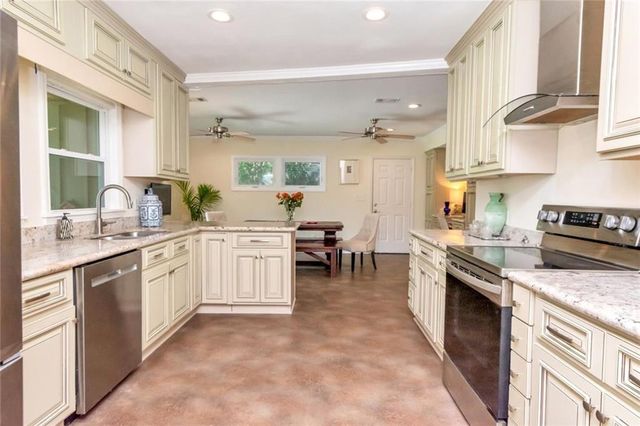 363 Gulfwood Drive, Mobile, AL 36608
