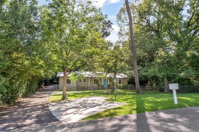 363 Gulfwood Drive, Mobile, AL 36608