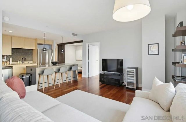 645 Front Street 1705, San Diego, CA 92101