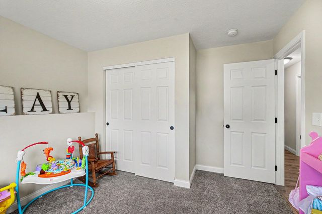 128 Summerfield Drive, Dry Ridge, KY 41035