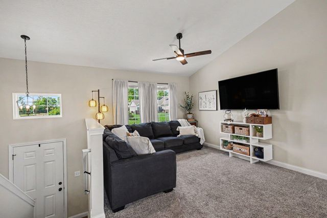 128 Summerfield Drive, Dry Ridge, KY 41035
