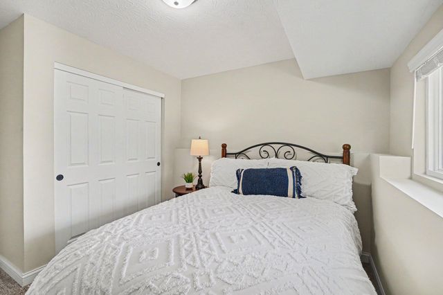 128 Summerfield Drive, Dry Ridge, KY 41035