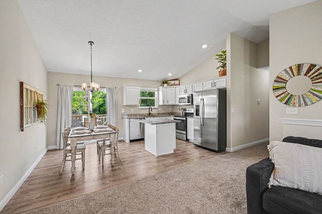 128 Summerfield Drive, Dry Ridge, KY 41035