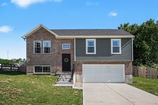 128 Summerfield Drive, Dry Ridge, KY 41035
