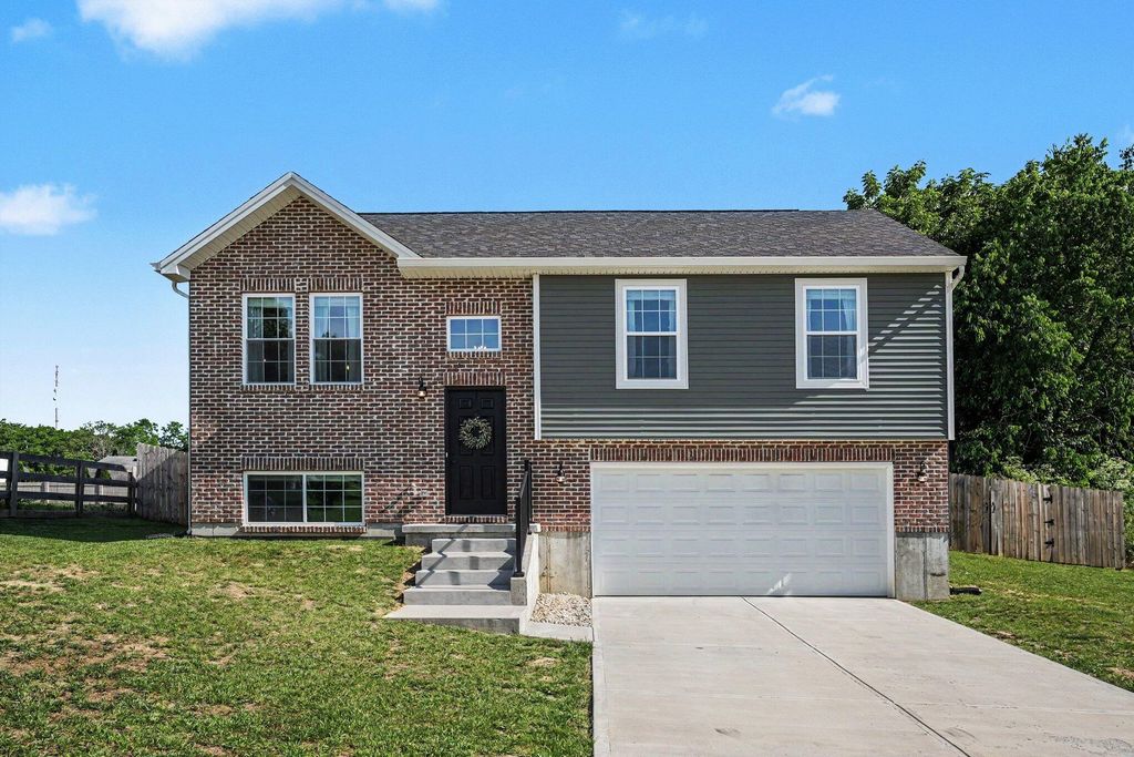 128 Summerfield Drive, Dry Ridge, KY 41035