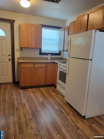 108 Magee Road, Ringwood, NJ 07456