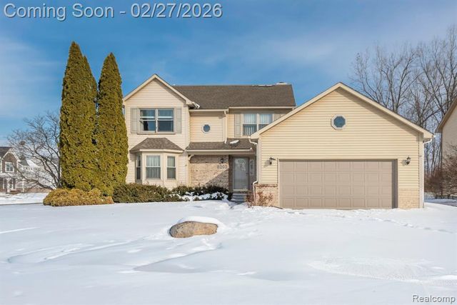 8203 Barrington Drive, Ypsilanti, MI 48198